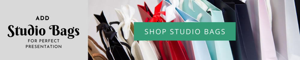 Finish your presentation with a professional gift bag. Perfect for frames, albums, gift cards and other print products